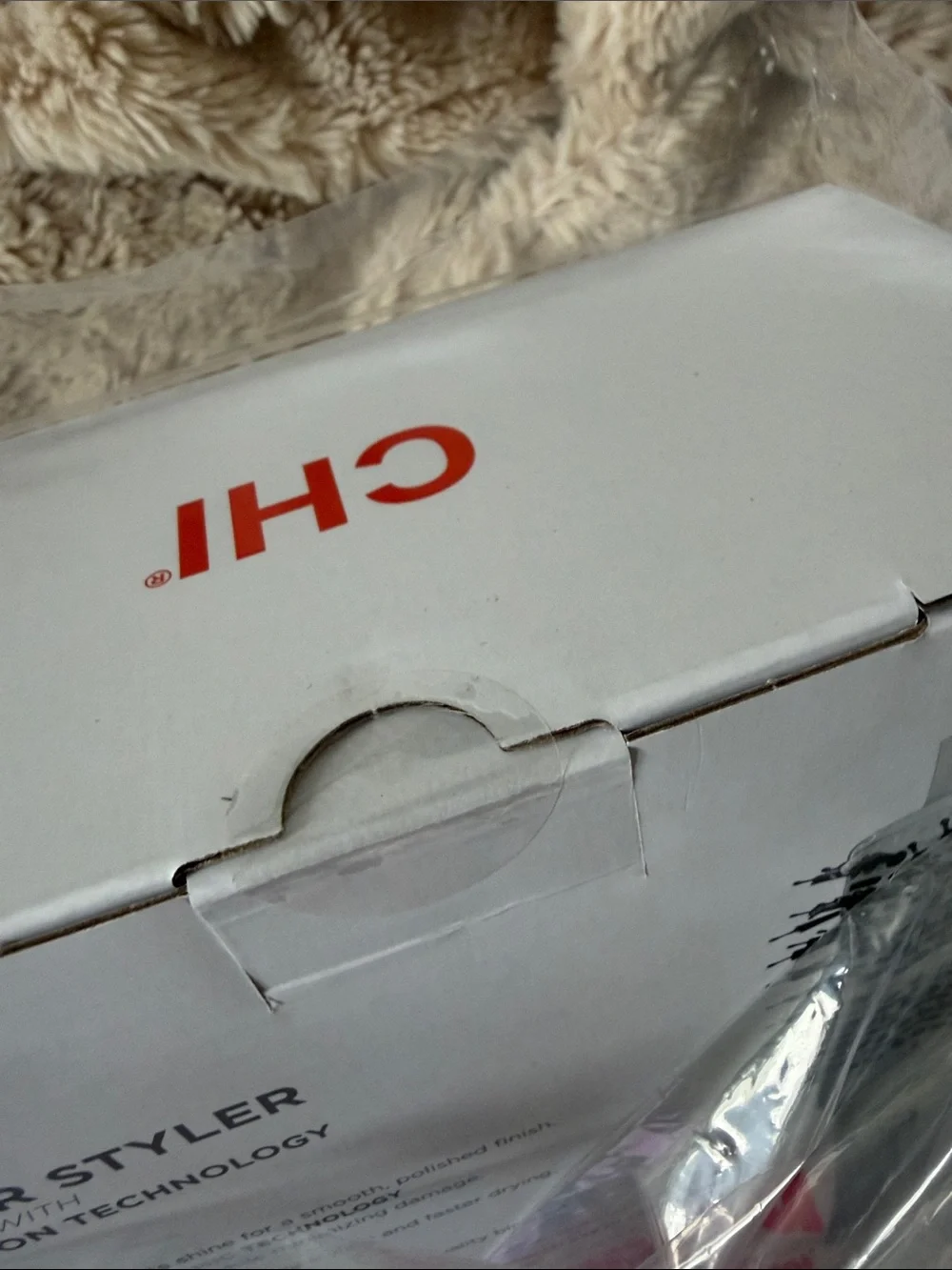 NEW In Box 4-in-1 Air Styler with Keratin and Ion technology